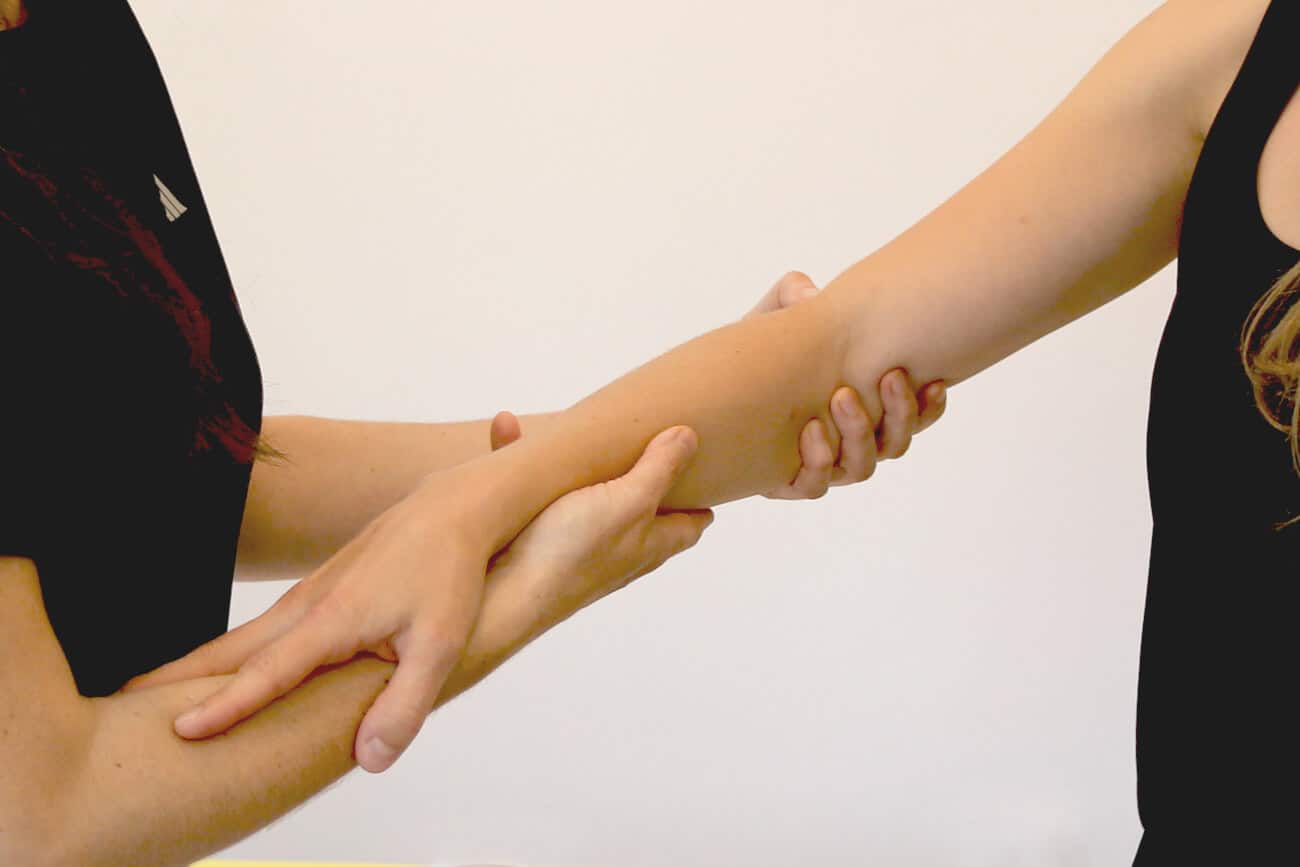 Physiotherapie bei Schmerzen im Arm oder Ellenbogen